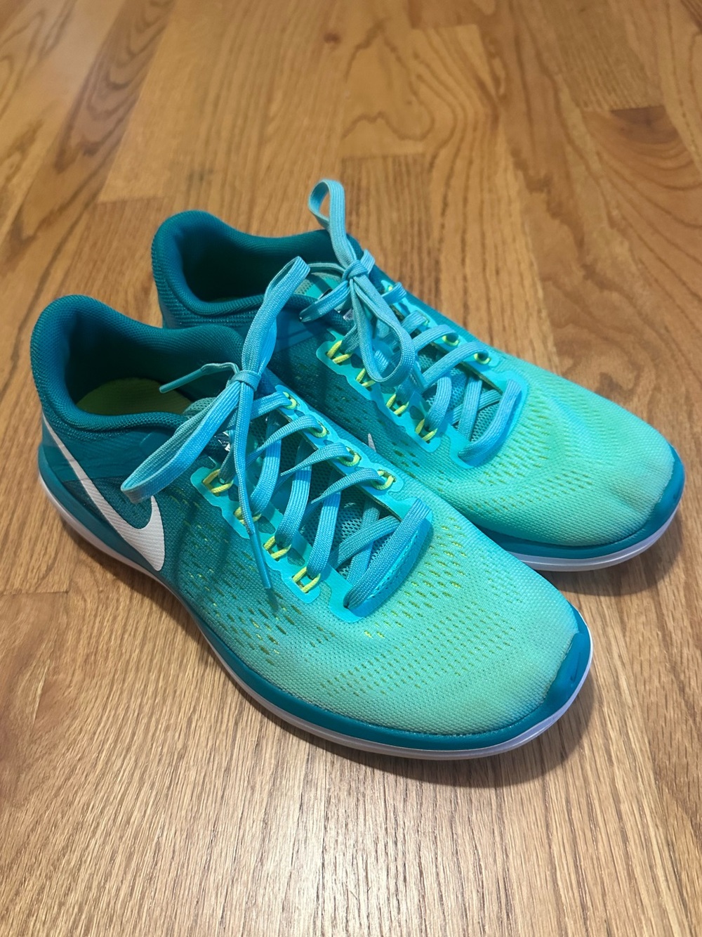 Nike Flex 2016 Run Women's Running Shoes Size 7 Rio Teal Volt